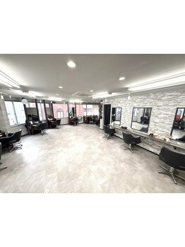 コスパ最強のサロン！学生や夜職の女性から高い支持を受けています。高品質を手頃な価格で実現