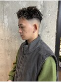 スキンフェード/ホワイトメッシュ/ツイストパーマ/fade