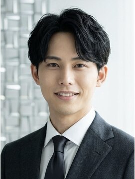 ウィーニード 名古屋(WENEED) 《佐久間》シャドウパーマ/センターパート/韓国風ビジネスヘア