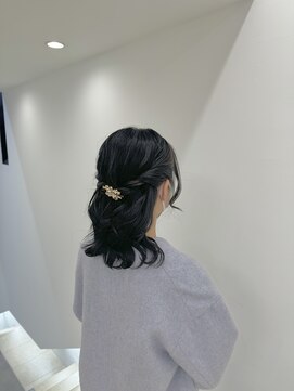 タヤ 大阪上本町店(TAYA) ハーフアップスタイル