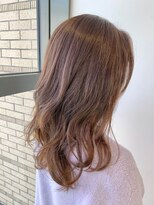 アトレ 梅田店(attrait)&nbsp;セミロングのベージュカラー×透明感のあるツヤ髪