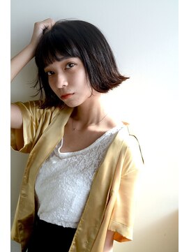 ミラバイグリーン(Mira by green) 切りっぱなしボブ×厚めバング【重めスタイル】 05