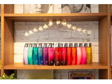 【1F】勿論サロンですので、専売品のシャンプーや化粧品の販売もしていますよ！