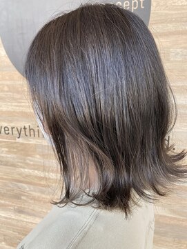 グロウ ヘアデザイン(grow) 前下がり/大人可愛い切りっぱなしボブ