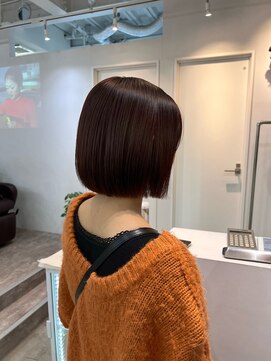 ロカ 表参道(loka) ミニボブ/チェリーレッド[表参道/ブリーチ/ハイライト]Mai