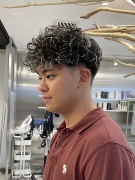 ゼスト 八王子店(ZEST) スペインカール/メンズパーマ【丸山武志】