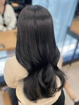 アリュウル 表参道(ALLURE) 秋冬に人気！ブルーブラックカラー×レイヤーカット◯伊藤