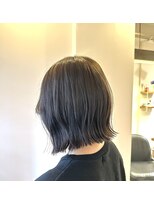 トレパルッキエーレ(tre parrucchiere)&nbsp;［-tre-］切りっぱなしボブ