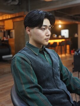 テーパーフェードセンターパート