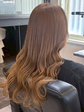 ノッポサン(Noppo3) メルティーカラー ハイトーンベージュ 巻き髪ロング 20代