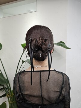 イット(it.) it. YUI カチモリアレンジ ヘアセット