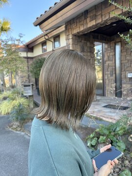 美容室 ルチア ハワイ(Luccica HAWAII) 【luccicaＨＡＷＡＩＩ/森麻乃】オリーブカラー