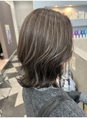 伸ばし中の方にオススメ白髪ボカシハイライト