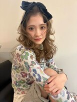 シイ(SIE)&nbsp;ブリーチありの透け感ヘーゼルベージュ♪