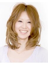ディースタイル ヘアー ネイル(d style hair×nail) かわいらしさをさらにUP！くせ毛風パーマが魅力的♪