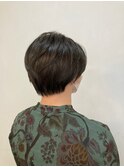 ショートヘア_マロンベージュ Aラインボブ かきあげ