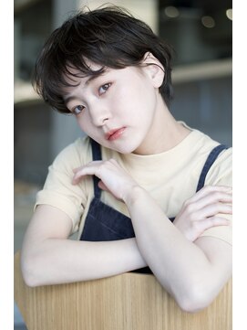 ウム(Umu) マッシュショートヘア