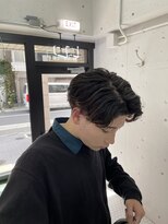 ウェルネス(Wellness) センターパート、ニュアンスパーマ、サイドパート