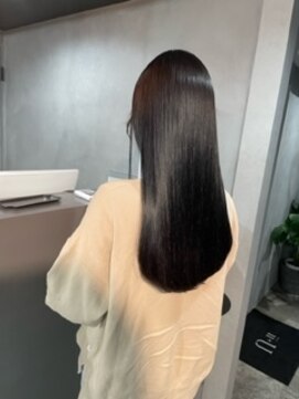 アイユー(ii+U) 髪質改善トリートメント　黒髪　艶髪　ロング