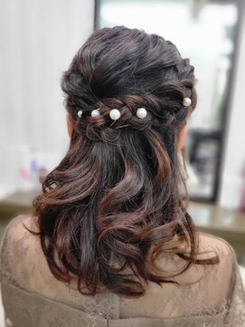 かぐや姫 エルモード フェレ美容室 行徳店 パーティーヘアー編みおろし