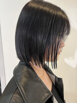 ロマンヤカタ ファース(ROMAN YAKATA fars) 前下がり切りっぱなしボブ@田島(2024/6)