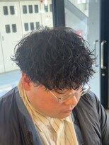 アムリタ(AMRITA)&nbsp;波巻きシャドウパーマ_シオン