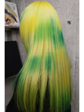 オーン 渋谷(OOn) 黄味デザイン