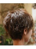 クセを活かしたショートスタイル