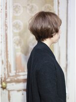 ホワイトルーム(White Room) レイヤーたっぷりのショートボブ♪