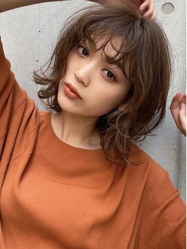 レオニード 表参道(LEONID) 前髪ニュアンスパーマ　外はねウェーブ