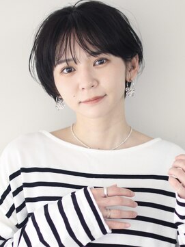 サーカス バイ ビュートリアム 青山(CIRCUS by BEAUTRIUM) 小顔　黒髪　パーマショート　暗髪　　前髪あり　耳かけショート