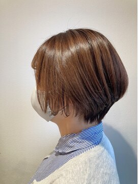 キー(KEY) ひし形ショートボブ