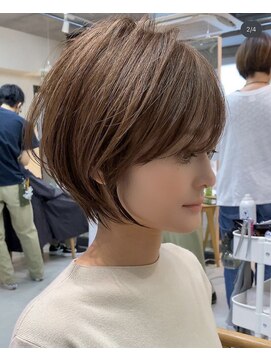 ラフ 新宿(Laff) 新宿 大人可愛い 20代30代40代 小顔ショートボブ 丸みショート