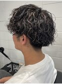 波巻きツイストスパイラルフェザーパーマ刈り上げセンターパート