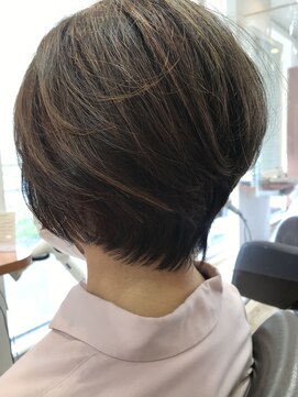 ドラマチックヘア 川鶴店 大人ショート