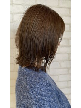 ビス ヘア アンド ビューティー 西新井店(Vis Hair＆Beauty) 20代30代明るめオリーブアッシュロングボブ