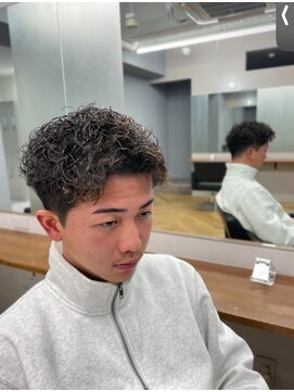 アレス バイ シカ 神戸三宮元町店(ALLES by Cica) ピンパーマ短髪