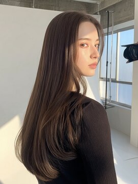 エダ 鎌倉(edA.) 小顔ロング＃髪質改善＃白髪ぼかし＃鎌倉＃40代＃グレージュ