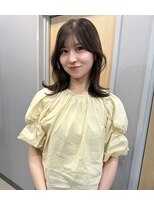 カミエ(kamie)&nbsp;＊小顔ヘア／ミディアム／顔周り／オリーブカラー／上田一眞