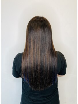 フツーロ 栄(FUTURO) プルエクステ