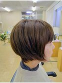 ショートボブ