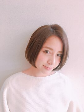 ロンド 銀座(Lond) 大人可愛いおしゃれショートボブ 担当 吉澤弘哲