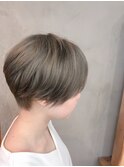 グレージュハンサムショート