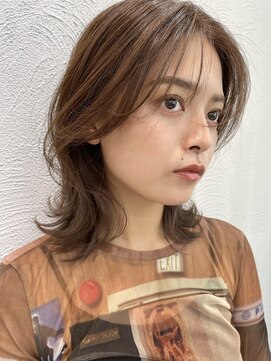 リュンヌ(Lune) ブラウンベージュ×くびれミディ