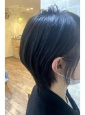 重めハンサムショート