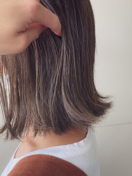 リノショアーズ ショウナン 辻堂店(RinoShores SHONAN) 【ハイライト＋ワンカラー】ボブ/スムースベージュ