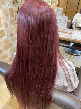 ヘアリゾートハピネス ワンブリーチでつくるピンクカラー
