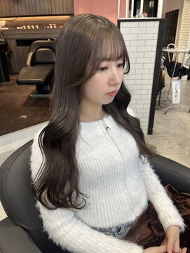 リーオオサカ(Lee Osaka) グレージュカラー