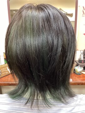 サロン ド アイ ソレイユ(Salon de i Soleil) エメラルドグリーンのハイライトスタイル!