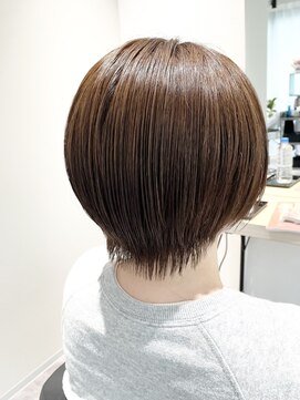 ストフ(stof) 前下がりショート/丸みショート/ハンサムショートショートボブ